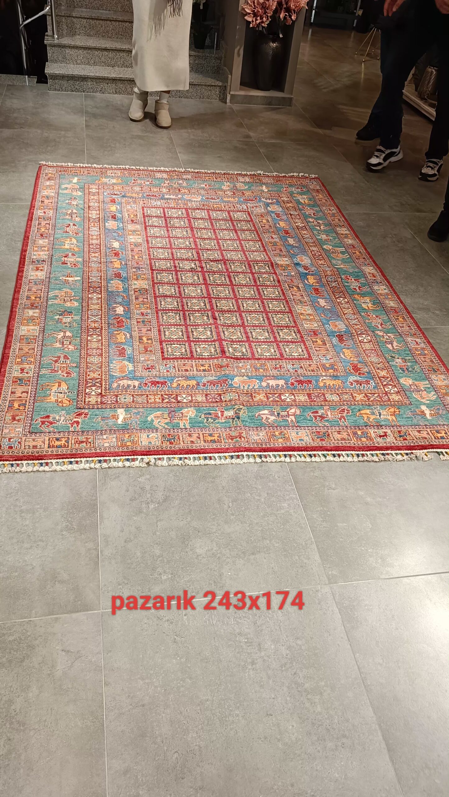 Oplus_131072 Pazırık Mavi Bordürlü Afgan Halısı - Görsel 1